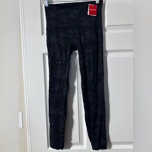 Spanx Seamless Leggings